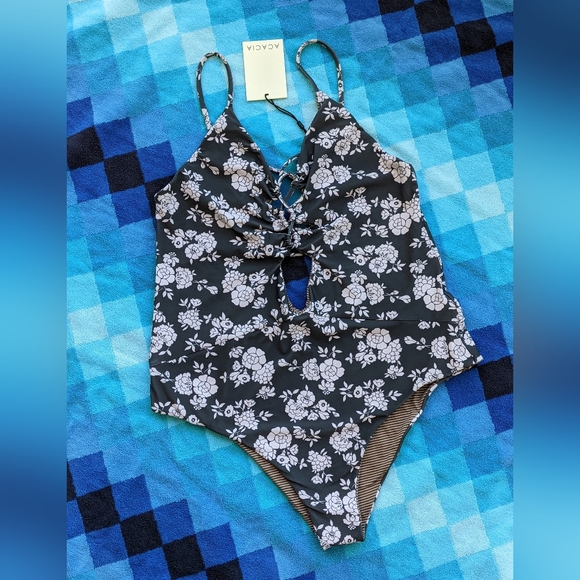 acacia swimwear Other - Acacia Kokomo in Blossom